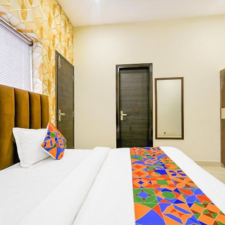 Fabhotel Royal Regency I Ludhiana Buitenkant foto