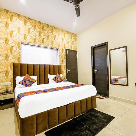 Fabhotel Royal Regency I Ludhiana Buitenkant foto