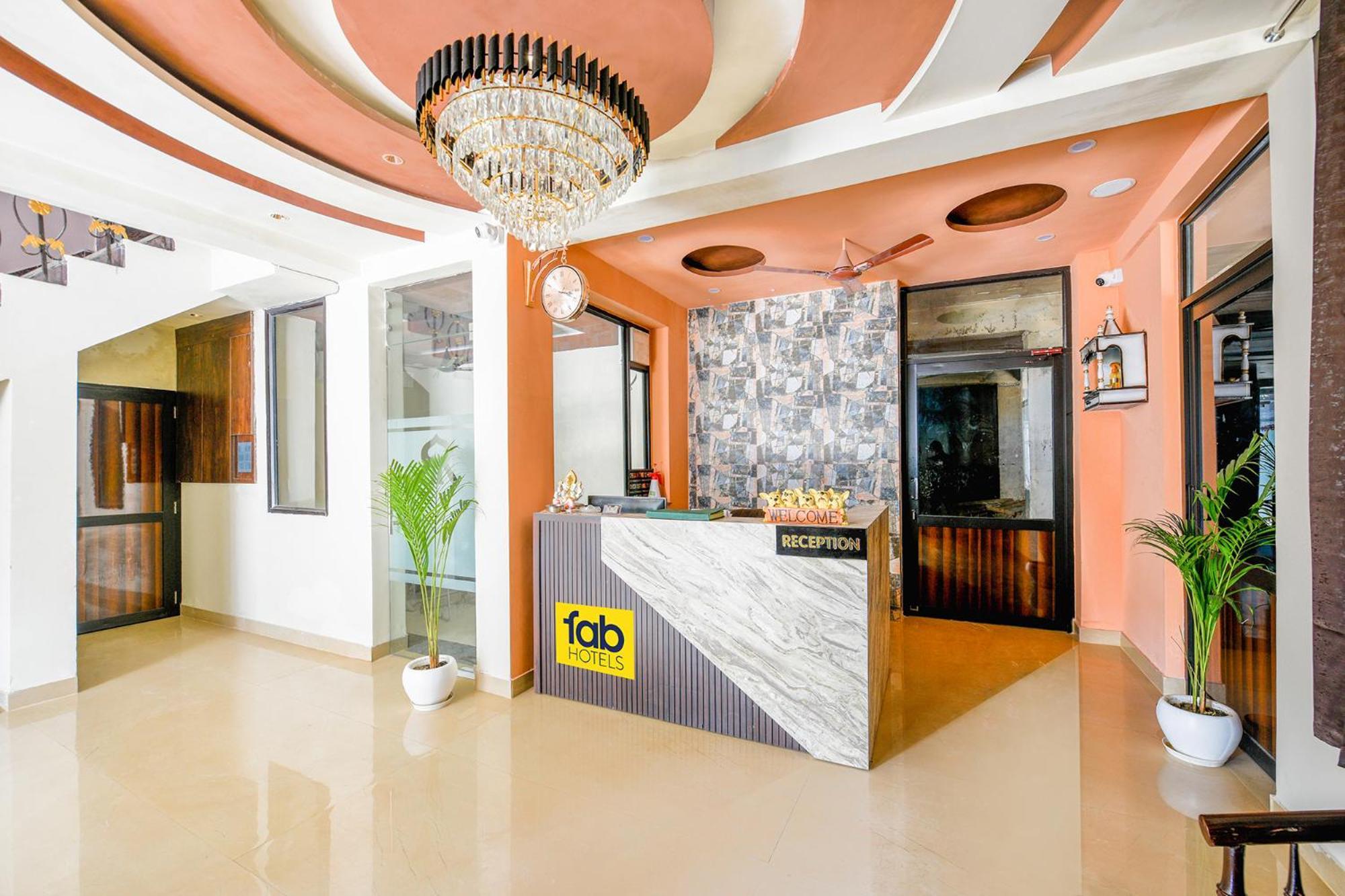 Fabhotel Royal Regency I Ludhiana Buitenkant foto
