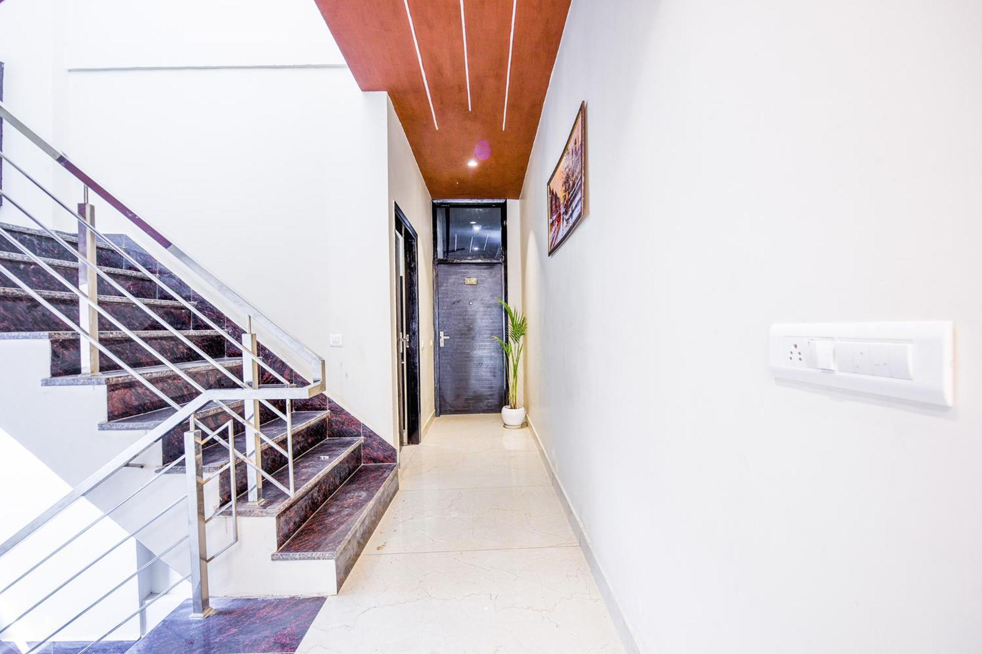 Fabhotel Royal Regency I Ludhiana Buitenkant foto